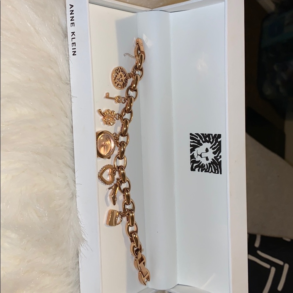 Anne Klein charm bracelet w/ Swarovski Crystals